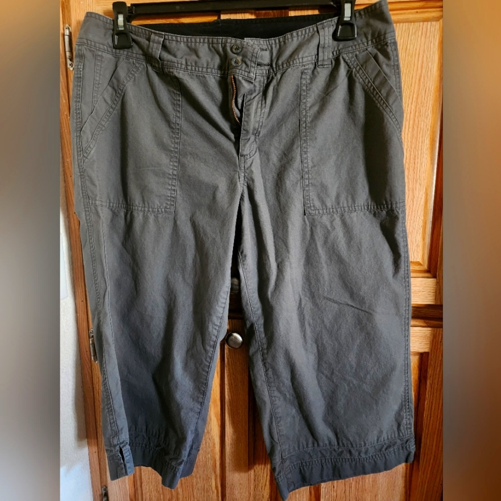 Women's Grey Columbia Capri